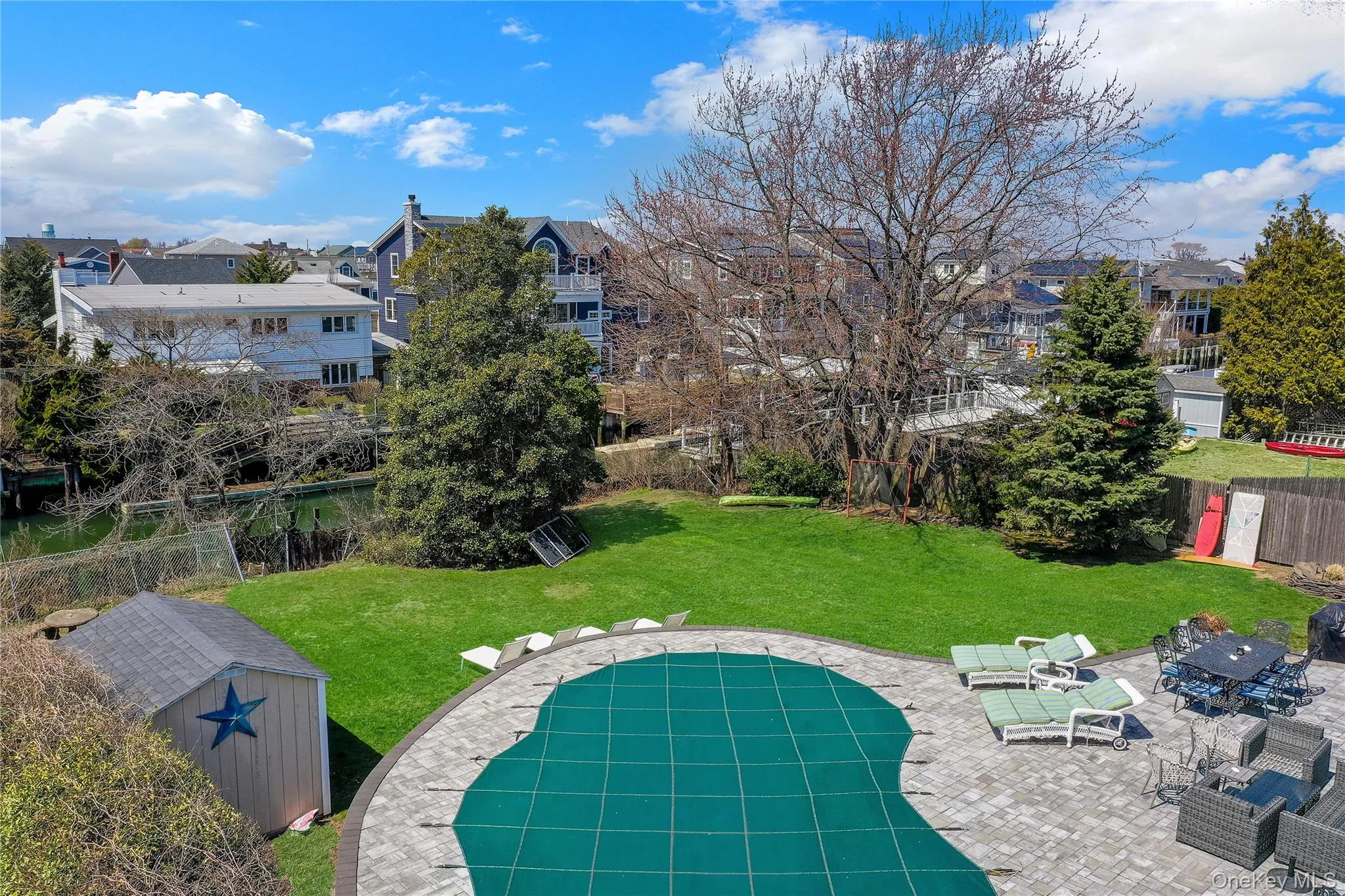 197 Blackheath Road, Hempstead, NY, 4 Bedrooms Bedrooms, 9 Rooms Rooms,3 BathroomsBathrooms,Residential Sale,For Rent,Blackheath,0,981905 197 Blackheath Road, Hempstead, NY, 4 Bedrooms Bedrooms, 9 Rooms Rooms,3 BathroomsBathrooms,Residential Sale,For Rent,Blackheath,0,981905