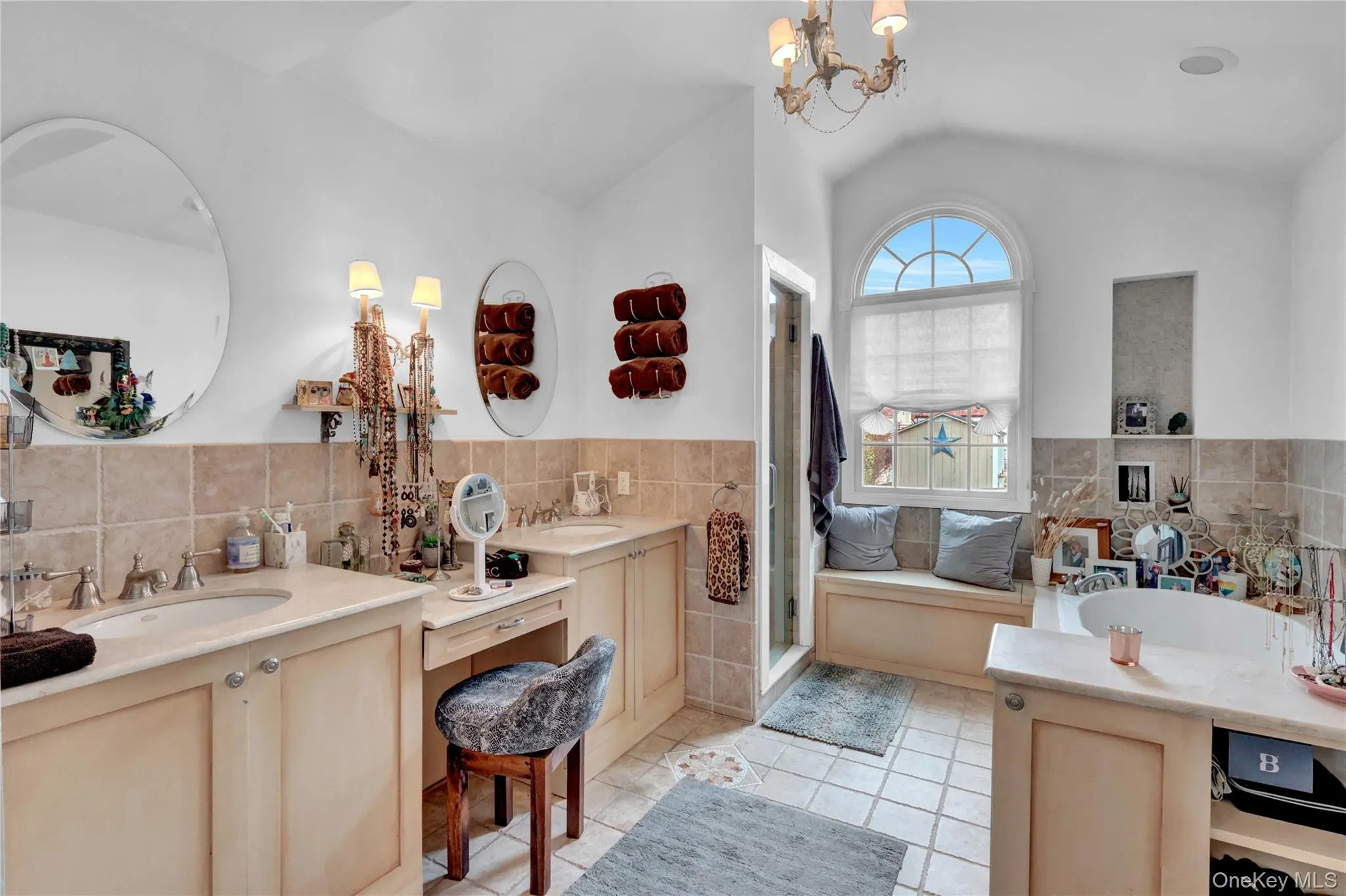 197 Blackheath Road, Hempstead, NY, 4 Bedrooms Bedrooms, 9 Rooms Rooms,3 BathroomsBathrooms,Residential Sale,For Rent,Blackheath,0,981905 197 Blackheath Road, Hempstead, NY, 4 Bedrooms Bedrooms, 9 Rooms Rooms,3 BathroomsBathrooms,Residential Sale,For Rent,Blackheath,0,981905