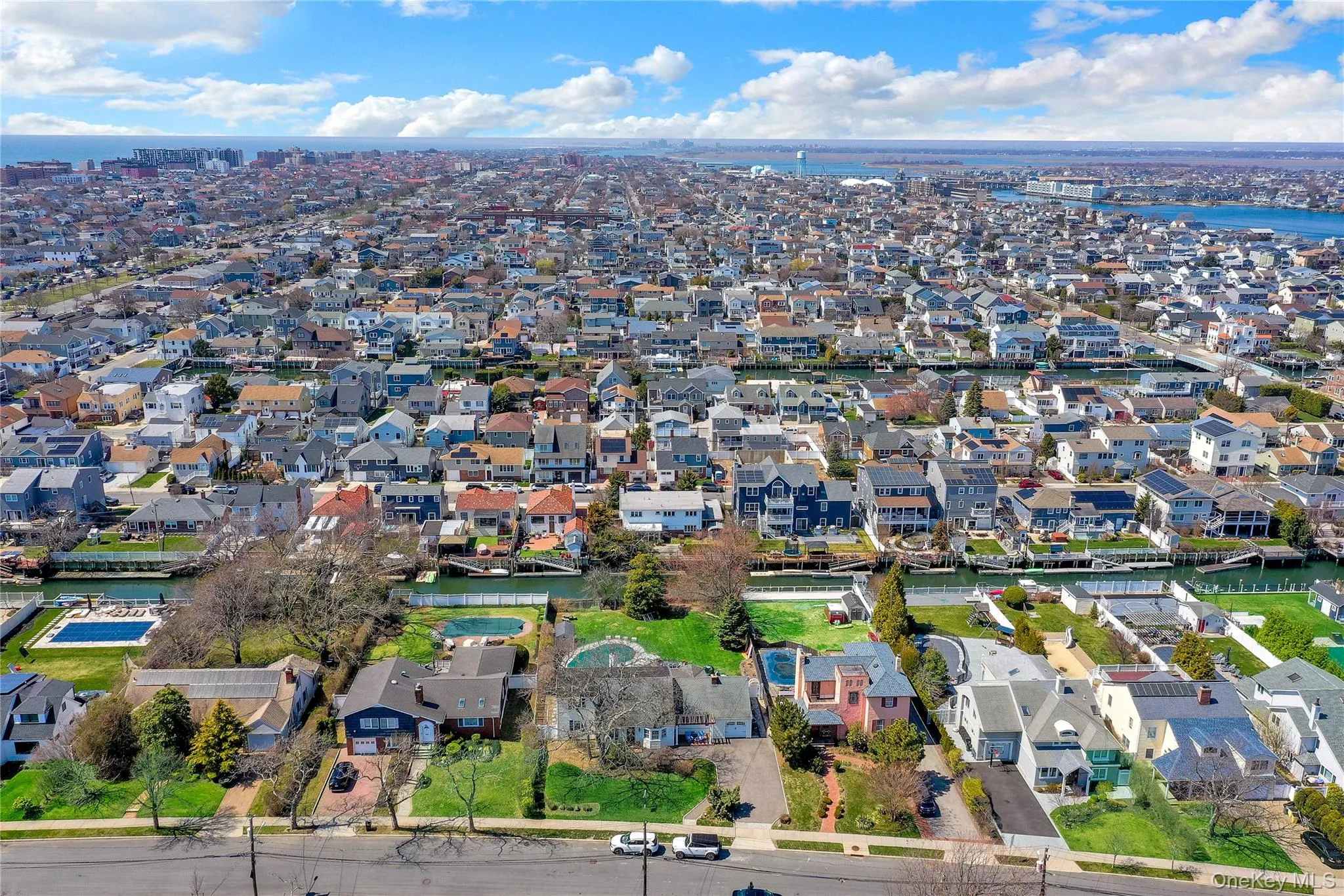 197 Blackheath Road, Hempstead, NY, 4 Bedrooms Bedrooms, 9 Rooms Rooms,3 BathroomsBathrooms,Residential Sale,For Rent,Blackheath,0,981905 197 Blackheath Road, Hempstead, NY, 4 Bedrooms Bedrooms, 9 Rooms Rooms,3 BathroomsBathrooms,Residential Sale,For Rent,Blackheath,0,981905