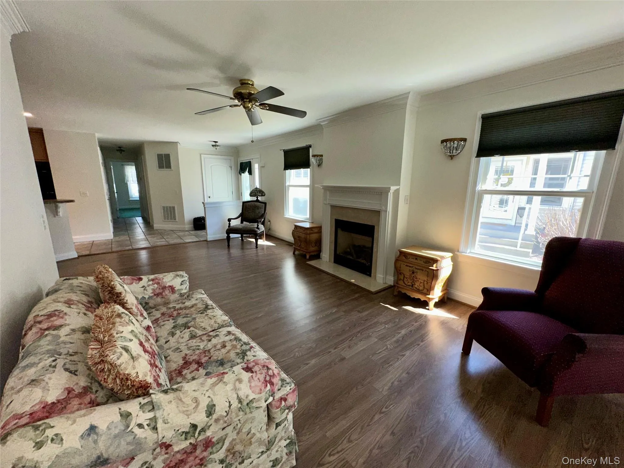 5 White Oak Court, Brookhaven, NY, 2 Bedrooms Bedrooms, 6 Rooms Rooms,2 BathroomsBathrooms,Residential,For Rent,White Oak,0,981936 5 White Oak Court, Brookhaven, NY, 2 Bedrooms Bedrooms, 6 Rooms Rooms,2 BathroomsBathrooms,Residential,For Rent,White Oak,0,981936