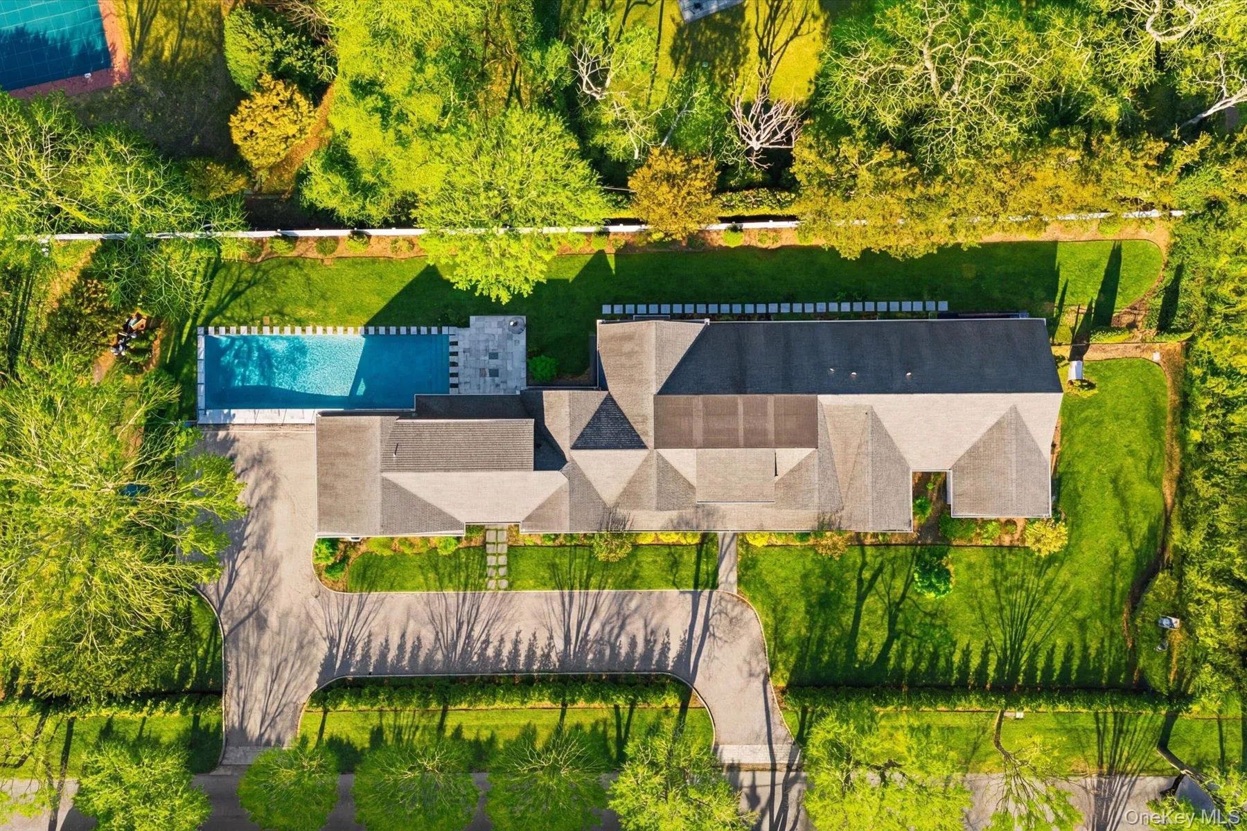 4 Post Lane, Southampton, NY, 5 Bedrooms Bedrooms, 10 Rooms Rooms,5 BathroomsBathrooms,Residential,For Rent,Post,0,981938 4 Post Lane, Southampton, NY, 5 Bedrooms Bedrooms, 10 Rooms Rooms,5 BathroomsBathrooms,Residential,For Rent,Post,0,981938