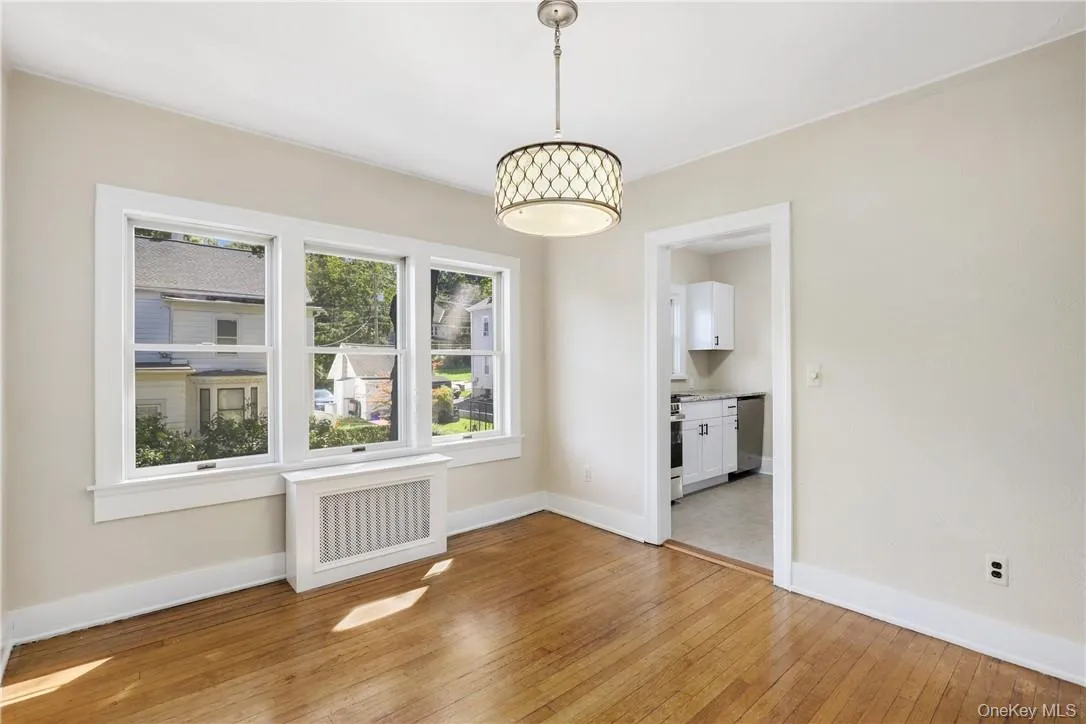 16 Terrace Place, Mount Kisco, NY, 3 Bedrooms Bedrooms, 5 Rooms Rooms,1 BathroomBathrooms,Residential Lease,For Rent,Terrace,0,981954 16 Terrace Place, Mount Kisco, NY, 3 Bedrooms Bedrooms, 5 Rooms Rooms,1 BathroomBathrooms,Residential Lease,For Rent,Terrace,0,981954