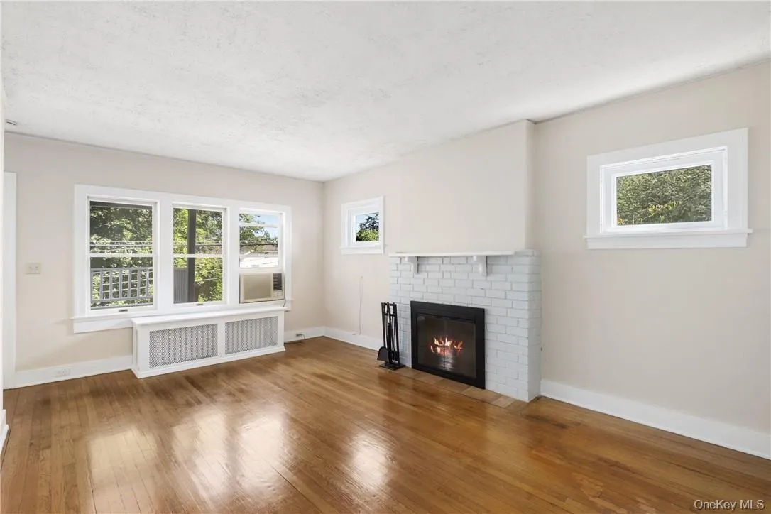 16 Terrace Place, Mount Kisco, NY, 3 Bedrooms Bedrooms, 5 Rooms Rooms,1 BathroomBathrooms,Residential Lease,For Rent,Terrace,0,981954 16 Terrace Place, Mount Kisco, NY, 3 Bedrooms Bedrooms, 5 Rooms Rooms,1 BathroomBathrooms,Residential Lease,For Rent,Terrace,0,981954