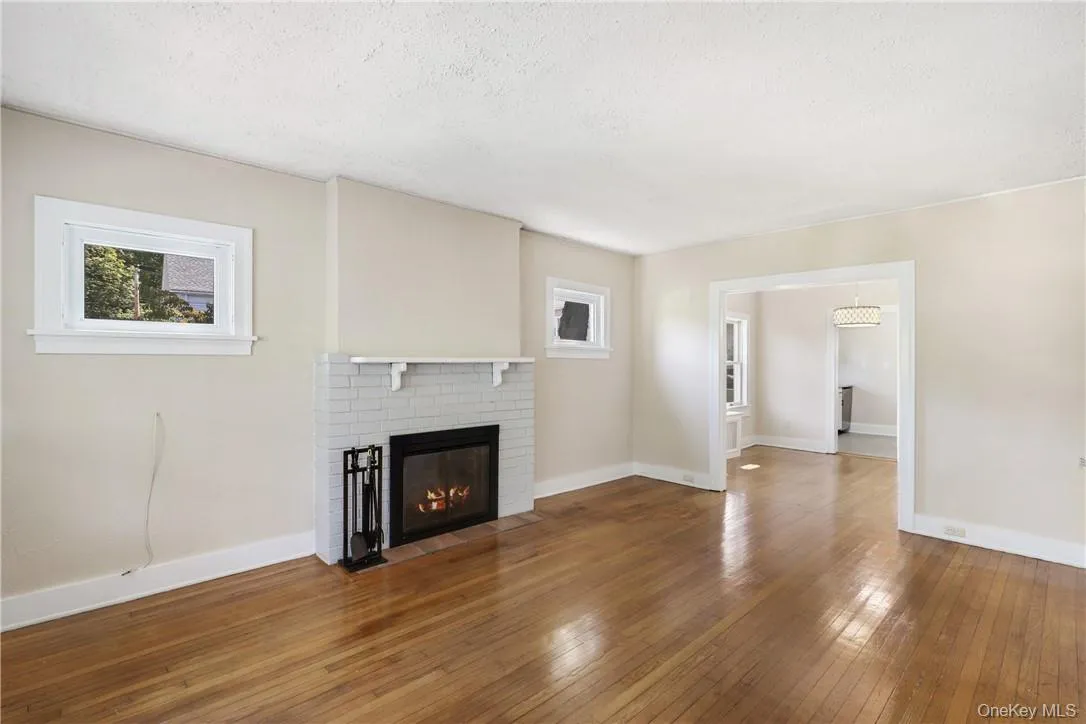 16 Terrace Place, Mount Kisco, NY, 3 Bedrooms Bedrooms, 5 Rooms Rooms,1 BathroomBathrooms,Residential Lease,For Rent,Terrace,0,981954 16 Terrace Place, Mount Kisco, NY, 3 Bedrooms Bedrooms, 5 Rooms Rooms,1 BathroomBathrooms,Residential Lease,For Rent,Terrace,0,981954