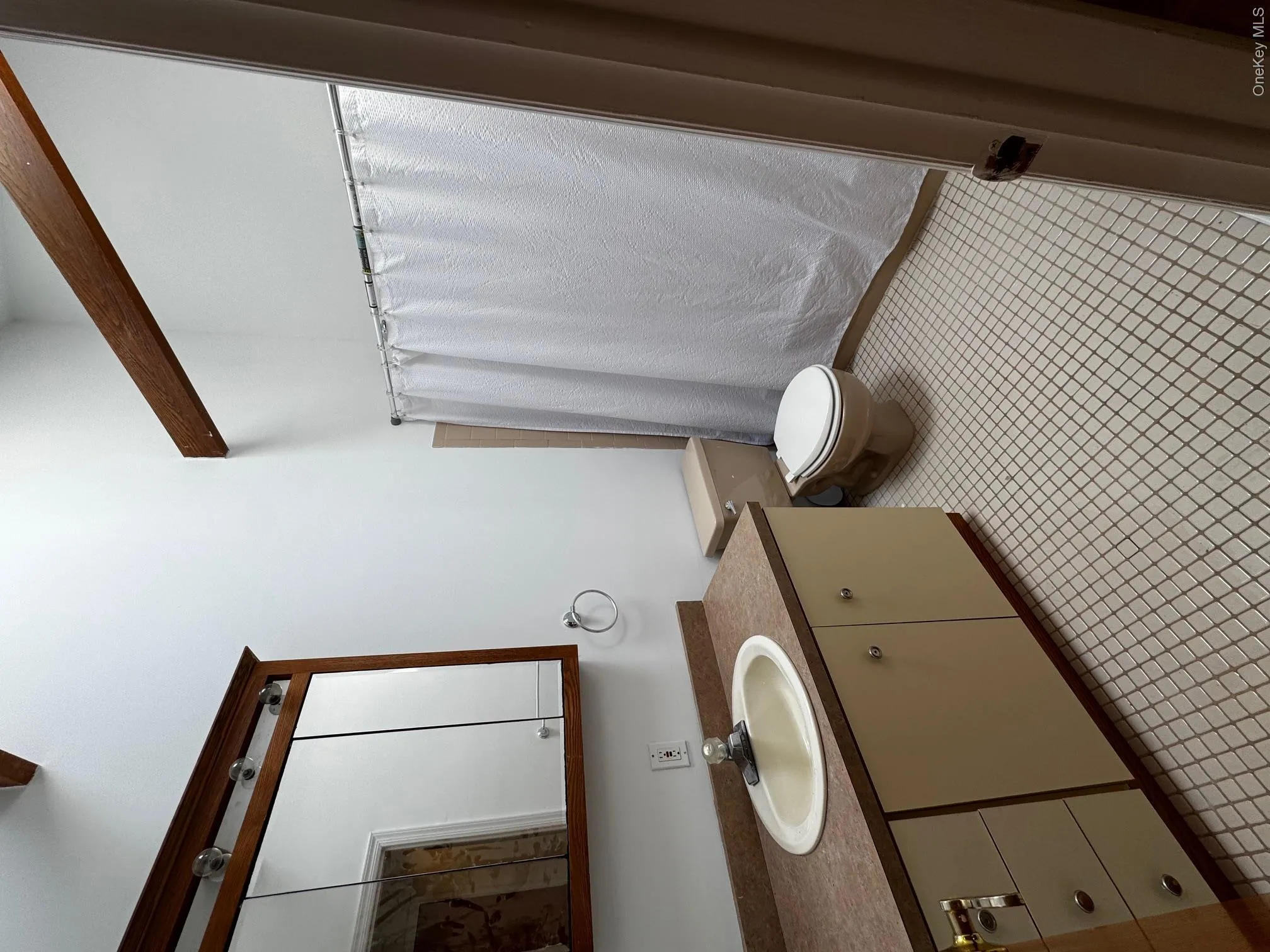 2581 Roanoke Avenue, Riverhead, NY, 3 Bedrooms Bedrooms, 7 Rooms Rooms,3 BathroomsBathrooms,Residential Lease,For Rent,Roanoke,0,981955 2581 Roanoke Avenue, Riverhead, NY, 3 Bedrooms Bedrooms, 7 Rooms Rooms,3 BathroomsBathrooms,Residential Lease,For Rent,Roanoke,0,981955