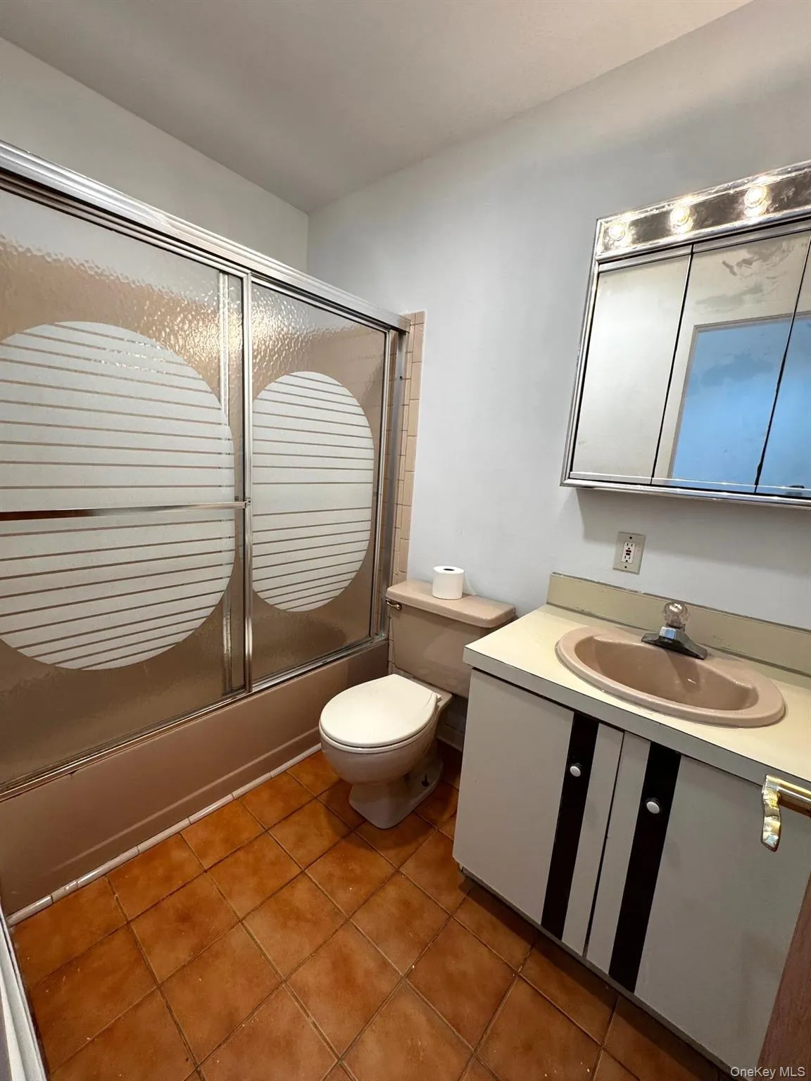 2581 Roanoke Avenue, Riverhead, NY, 3 Bedrooms Bedrooms, 7 Rooms Rooms,3 BathroomsBathrooms,Residential Lease,For Rent,Roanoke,0,981955 2581 Roanoke Avenue, Riverhead, NY, 3 Bedrooms Bedrooms, 7 Rooms Rooms,3 BathroomsBathrooms,Residential Lease,For Rent,Roanoke,0,981955