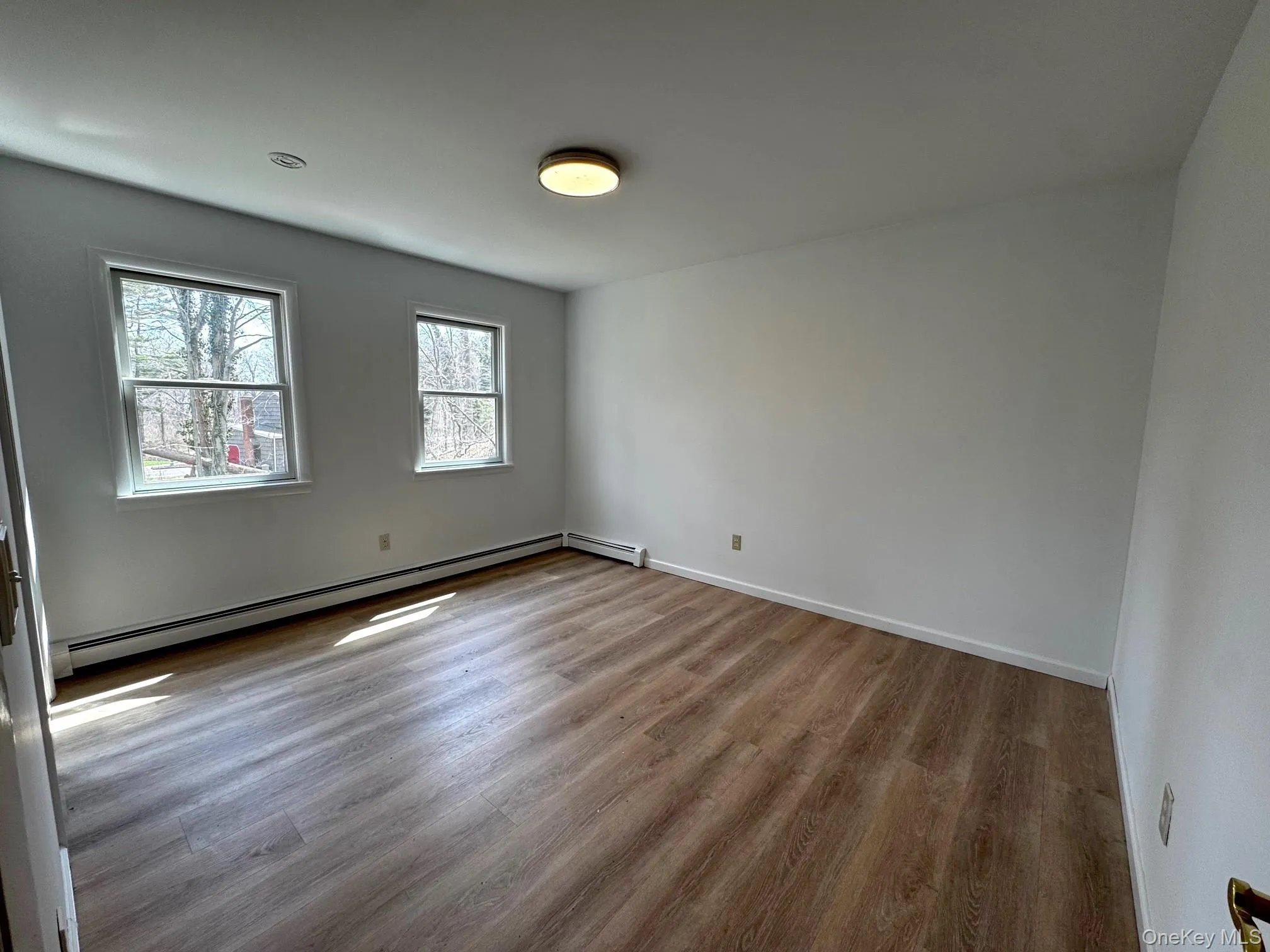 2581 Roanoke Avenue, Riverhead, NY, 3 Bedrooms Bedrooms, 7 Rooms Rooms,3 BathroomsBathrooms,Residential Lease,For Rent,Roanoke,0,981955 2581 Roanoke Avenue, Riverhead, NY, 3 Bedrooms Bedrooms, 7 Rooms Rooms,3 BathroomsBathrooms,Residential Lease,For Rent,Roanoke,0,981955