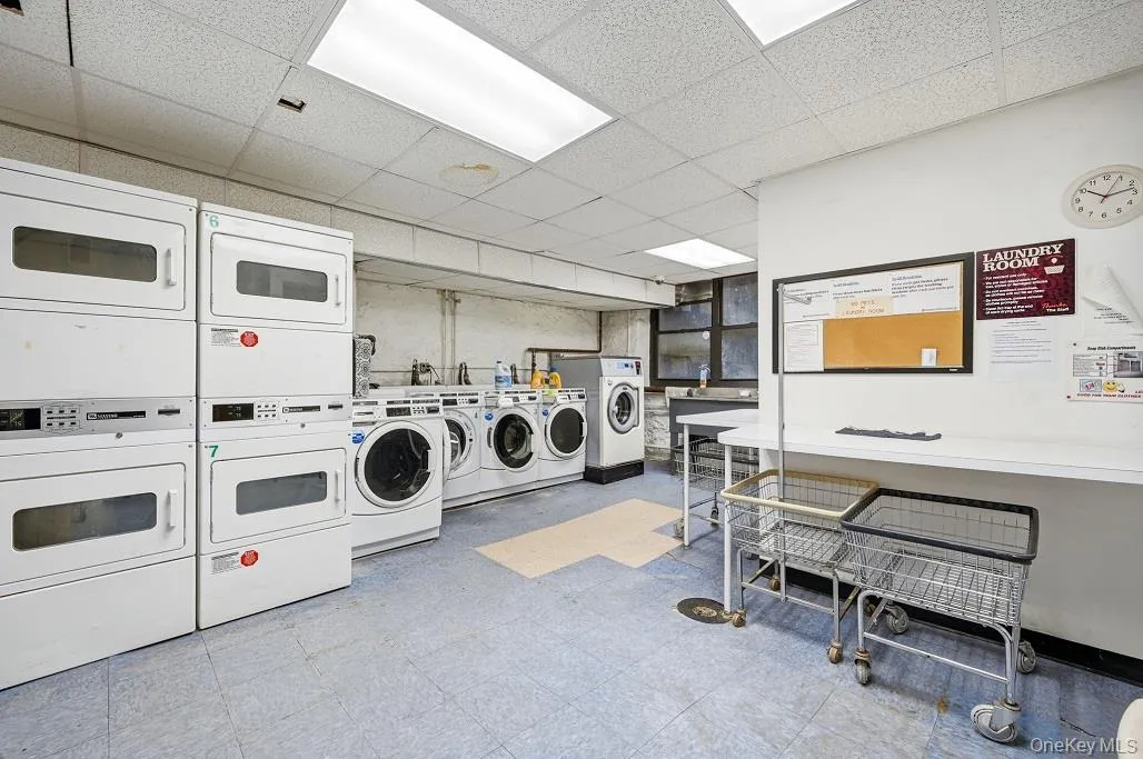 1 Franklin Avenue, White Plains, NY, 2 Bedrooms Bedrooms, 6 Rooms Rooms,1 BathroomBathrooms,Residential,For Rent,Franklin,0,981957 1 Franklin Avenue, White Plains, NY, 2 Bedrooms Bedrooms, 6 Rooms Rooms,1 BathroomBathrooms,Residential,For Rent,Franklin,0,981957