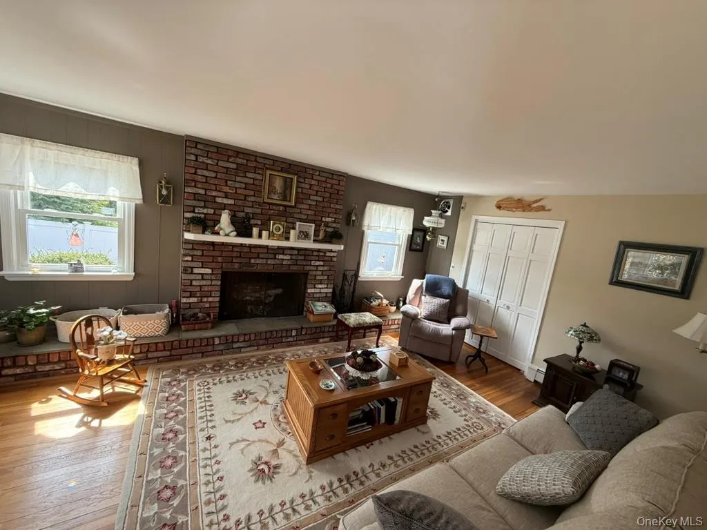 12 Knoll Crest, Brookhaven, NY, 4 Bedrooms Bedrooms, 8 Rooms Rooms,2 BathroomsBathrooms,Residential,For Rent,Knoll,0,981959 12 Knoll Crest, Brookhaven, NY, 4 Bedrooms Bedrooms, 8 Rooms Rooms,2 BathroomsBathrooms,Residential,For Rent,Knoll,0,981959