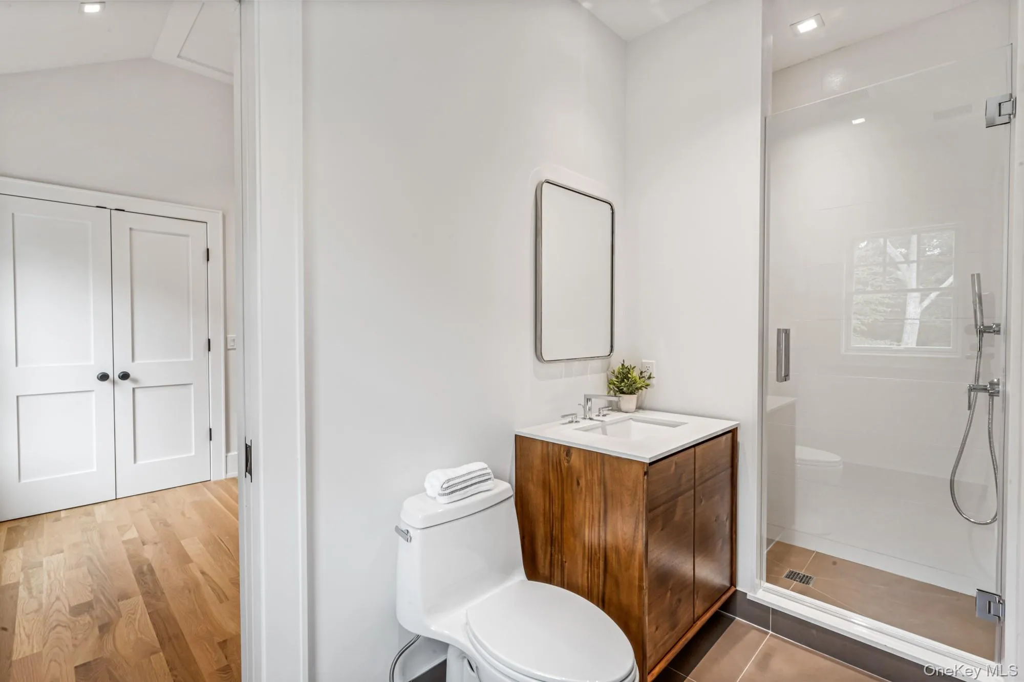 36 Jagger Lane, Southampton, NY, 4 Bedrooms Bedrooms, 10 Rooms Rooms,5 BathroomsBathrooms,Residential,For Rent,Jagger,0,981963 36 Jagger Lane, Southampton, NY, 4 Bedrooms Bedrooms, 10 Rooms Rooms,5 BathroomsBathrooms,Residential,For Rent,Jagger,0,981963