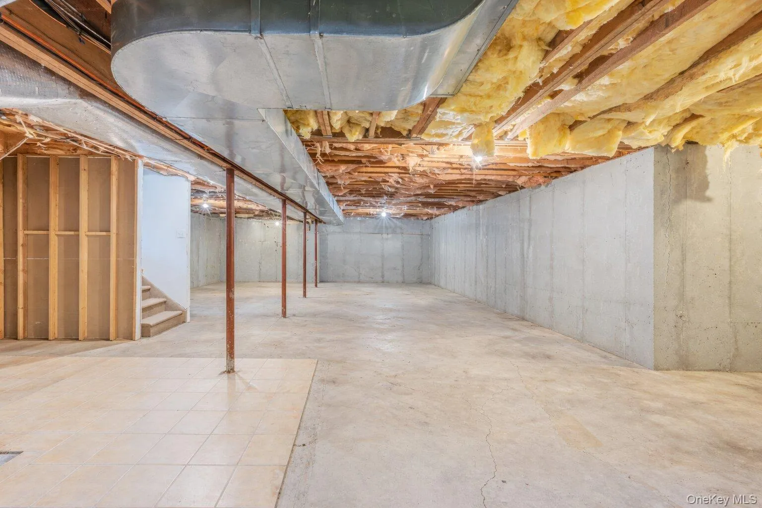 Full Unfinsied Basement - Photo has been staged Full Unfinsied Basement - Photo has been staged