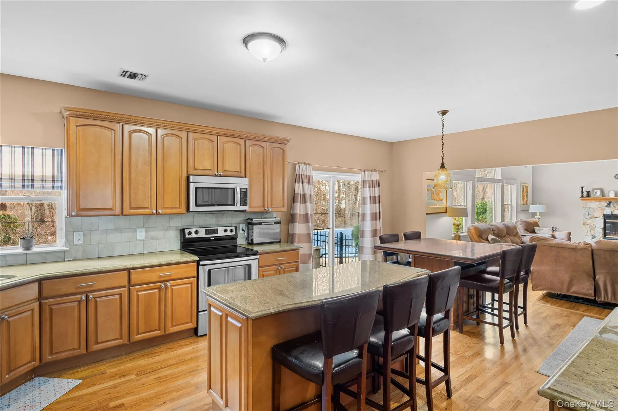 287 Dayton Avenue, Brookhaven, NY, 5 Bedrooms Bedrooms, 10 Rooms Rooms,2 BathroomsBathrooms,Residential,For Rent,Dayton,0,KEY981965 287 Dayton Avenue, Brookhaven, NY, 5 Bedrooms Bedrooms, 10 Rooms Rooms,2 BathroomsBathrooms,Residential,For Rent,Dayton,0,KEY981965