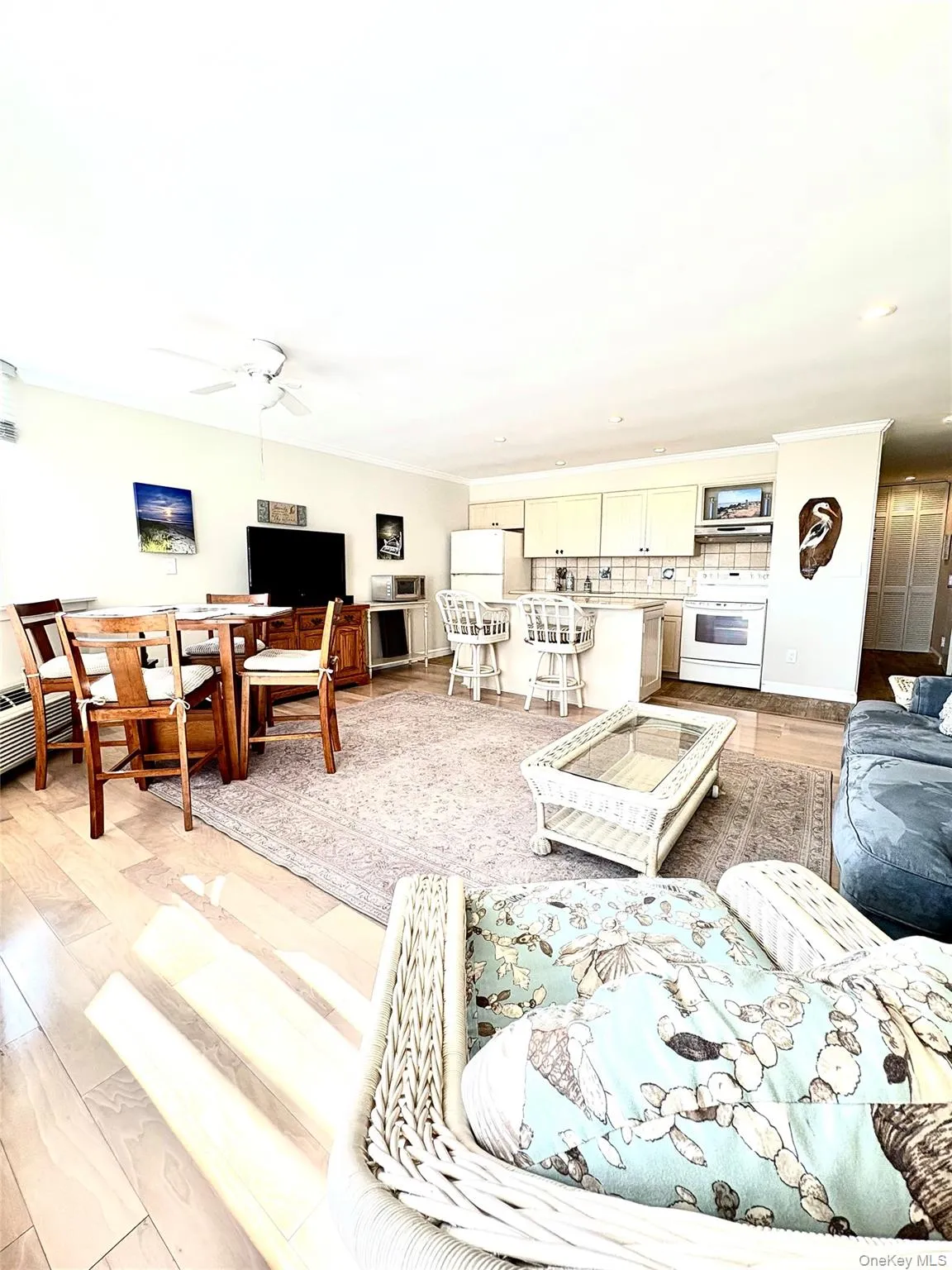 253 Dune, Southampton, NY, 2 Bedrooms Bedrooms, 4 Rooms Rooms,2 BathroomsBathrooms,Residential Lease,For Rent,Dune,0,981976 253 Dune, Southampton, NY, 2 Bedrooms Bedrooms, 4 Rooms Rooms,2 BathroomsBathrooms,Residential Lease,For Rent,Dune,0,981976