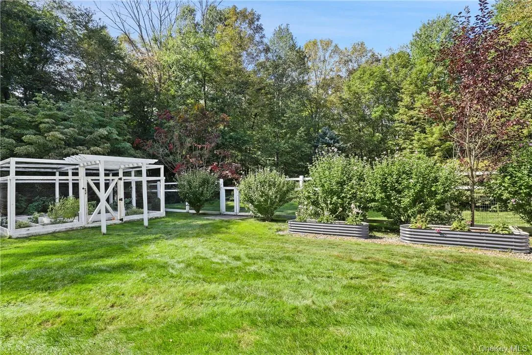 16 Old Logging Road, Pound Ridge, NY, 4 Bedrooms Bedrooms, 9 Rooms Rooms,4 BathroomsBathrooms,Residential,For Rent,Old Logging,0,981979 16 Old Logging Road, Pound Ridge, NY, 4 Bedrooms Bedrooms, 9 Rooms Rooms,4 BathroomsBathrooms,Residential,For Rent,Old Logging,0,981979