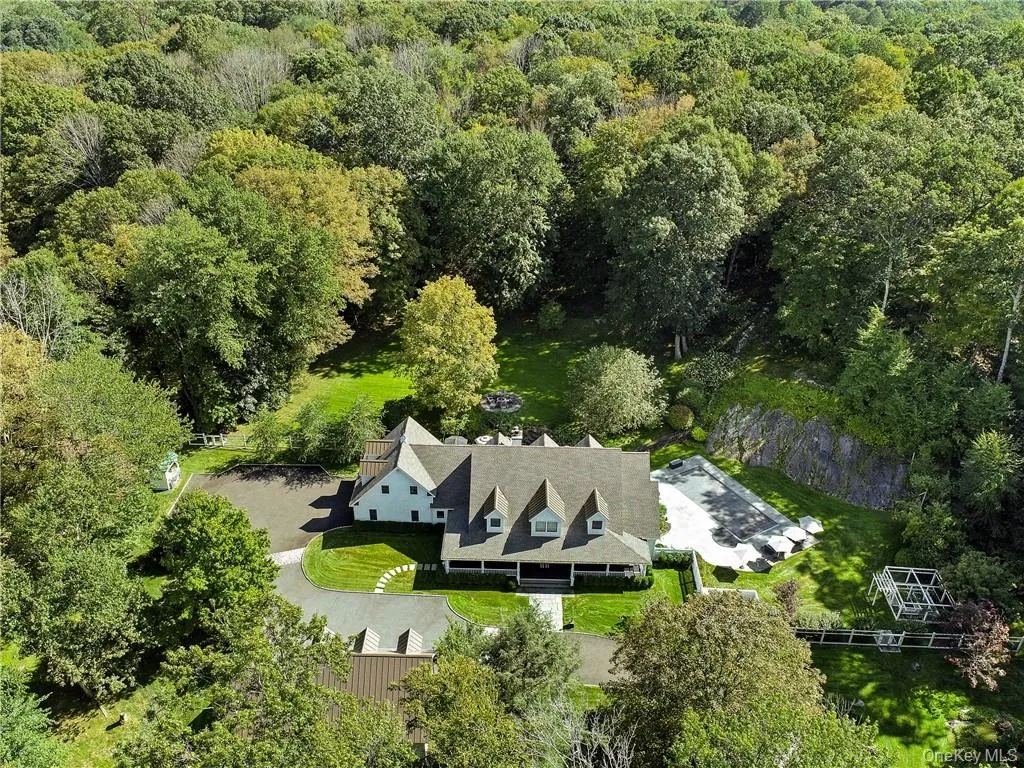 16 Old Logging Road, Pound Ridge, NY, 4 Bedrooms Bedrooms, 9 Rooms Rooms,4 BathroomsBathrooms,Residential,For Rent,Old Logging,0,981979 16 Old Logging Road, Pound Ridge, NY, 4 Bedrooms Bedrooms, 9 Rooms Rooms,4 BathroomsBathrooms,Residential,For Rent,Old Logging,0,981979