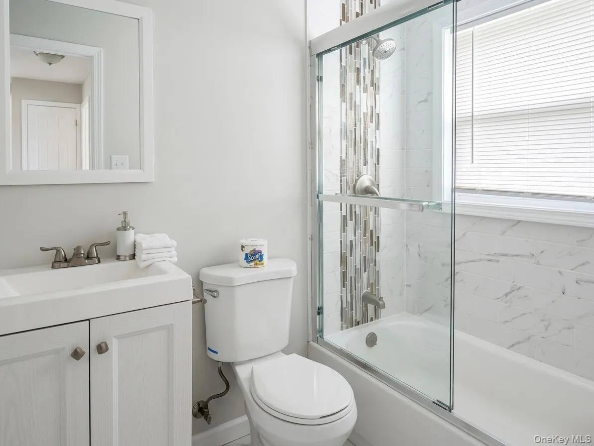 11 Manor Lane, Brookhaven, NY, 4 Bedrooms Bedrooms, 9 Rooms Rooms,4 BathroomsBathrooms,Residential,For Rent,Manor,0,981985 11 Manor Lane, Brookhaven, NY, 4 Bedrooms Bedrooms, 9 Rooms Rooms,4 BathroomsBathrooms,Residential,For Rent,Manor,0,981985
