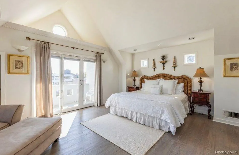 582 Hayground Road, East Hampton, NY, 4 Bedrooms Bedrooms, 10 Rooms Rooms,3 BathroomsBathrooms,Residential Lease,For Rent,Hayground,0,982002 582 Hayground Road, East Hampton, NY, 4 Bedrooms Bedrooms, 10 Rooms Rooms,3 BathroomsBathrooms,Residential Lease,For Rent,Hayground,0,982002