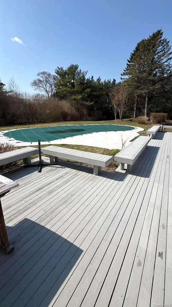 582 Hayground Road, East Hampton, NY, 4 Bedrooms Bedrooms, 10 Rooms Rooms,3 BathroomsBathrooms,Residential Lease,For Rent,Hayground,0,982002 582 Hayground Road, East Hampton, NY, 4 Bedrooms Bedrooms, 10 Rooms Rooms,3 BathroomsBathrooms,Residential Lease,For Rent,Hayground,0,982002