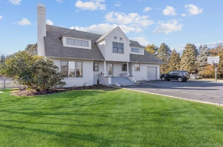 582 Hayground Road, East Hampton, New York 11976