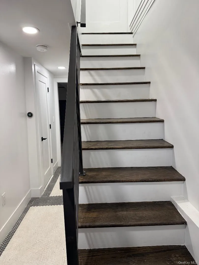 3939 Crescent Street, New York, NY, 6 Bedrooms Bedrooms, 12 Rooms Rooms,4 BathroomsBathrooms,Residential Lease,For Rent,Crescent,0,982014 3939 Crescent Street, New York, NY, 6 Bedrooms Bedrooms, 12 Rooms Rooms,4 BathroomsBathrooms,Residential Lease,For Rent,Crescent,0,982014