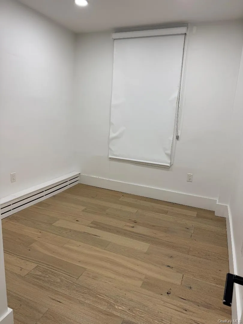 3939 Crescent Street, New York, NY, 6 Bedrooms Bedrooms, 12 Rooms Rooms,4 BathroomsBathrooms,Residential Lease,For Rent,Crescent,0,982014 3939 Crescent Street, New York, NY, 6 Bedrooms Bedrooms, 12 Rooms Rooms,4 BathroomsBathrooms,Residential Lease,For Rent,Crescent,0,982014