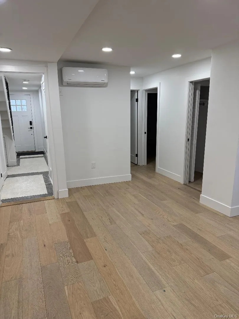 3939 Crescent Street, New York, NY, 6 Bedrooms Bedrooms, 12 Rooms Rooms,4 BathroomsBathrooms,Residential Lease,For Rent,Crescent,0,982014 3939 Crescent Street, New York, NY, 6 Bedrooms Bedrooms, 12 Rooms Rooms,4 BathroomsBathrooms,Residential Lease,For Rent,Crescent,0,982014