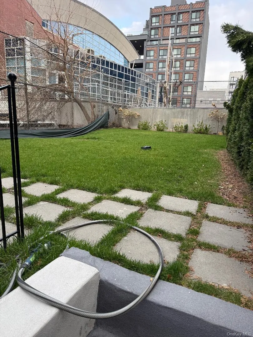 3939 Crescent Street, New York, NY, 6 Bedrooms Bedrooms, 12 Rooms Rooms,4 BathroomsBathrooms,Residential Lease,For Rent,Crescent,0,982014 3939 Crescent Street, New York, NY, 6 Bedrooms Bedrooms, 12 Rooms Rooms,4 BathroomsBathrooms,Residential Lease,For Rent,Crescent,0,982014