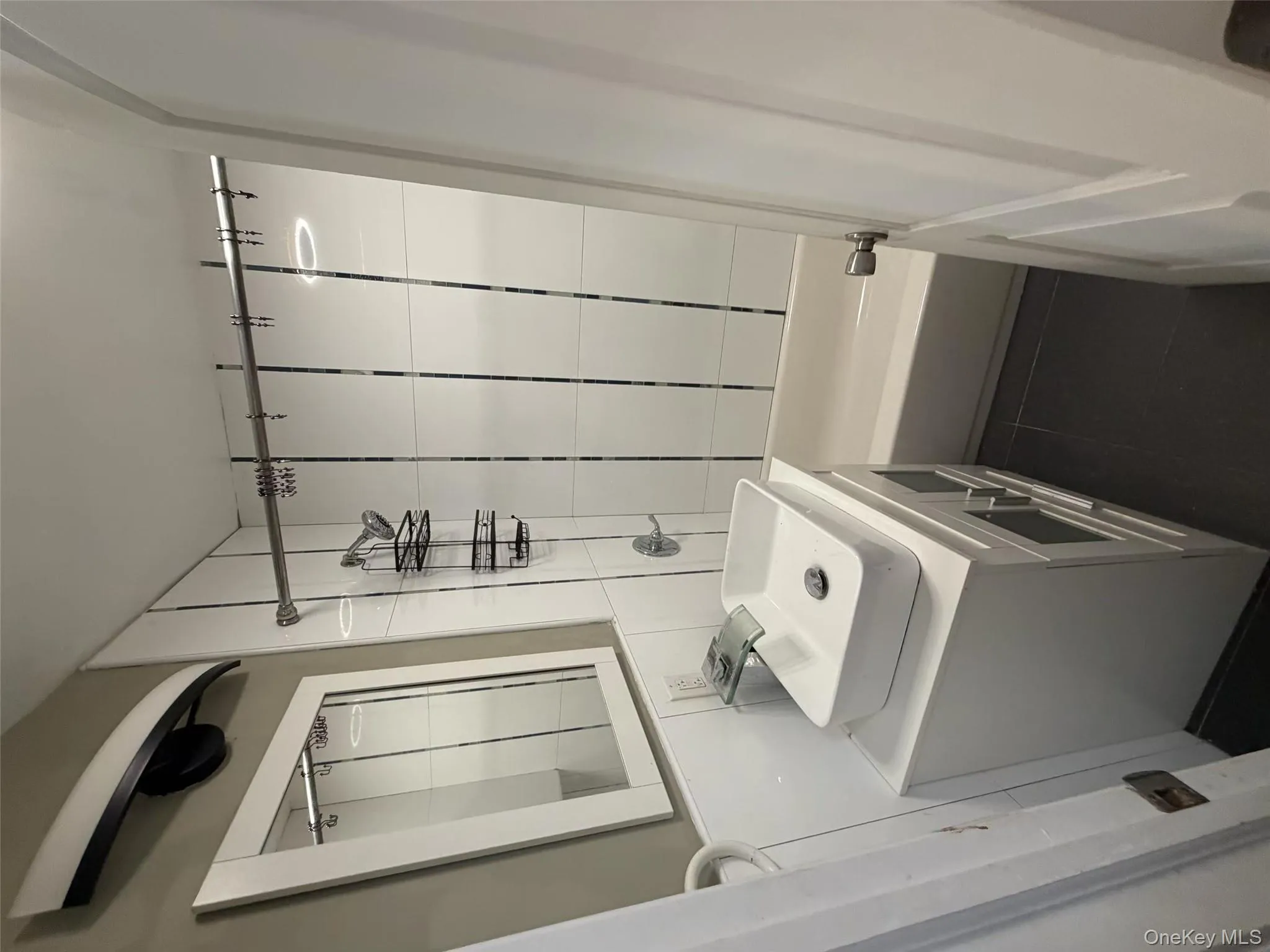 2888 Faber Terrace, New York, NY, 3 Bedrooms Bedrooms, 8 Rooms Rooms,2 BathroomsBathrooms,Residential Lease,For Rent,Faber,0,982022 2888 Faber Terrace, New York, NY, 3 Bedrooms Bedrooms, 8 Rooms Rooms,2 BathroomsBathrooms,Residential Lease,For Rent,Faber,0,982022