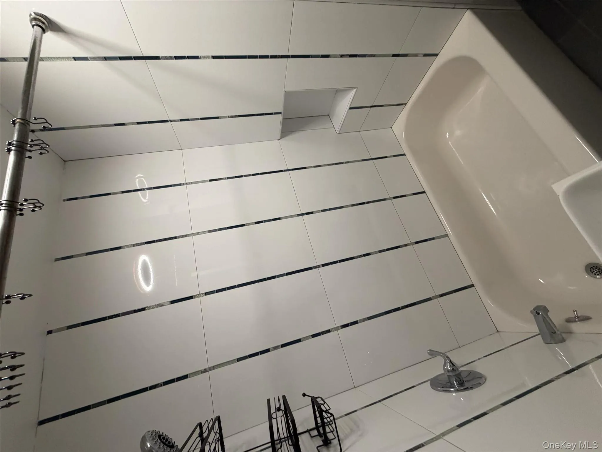 2888 Faber Terrace, New York, NY, 3 Bedrooms Bedrooms, 8 Rooms Rooms,2 BathroomsBathrooms,Residential Lease,For Rent,Faber,0,982022 2888 Faber Terrace, New York, NY, 3 Bedrooms Bedrooms, 8 Rooms Rooms,2 BathroomsBathrooms,Residential Lease,For Rent,Faber,0,982022