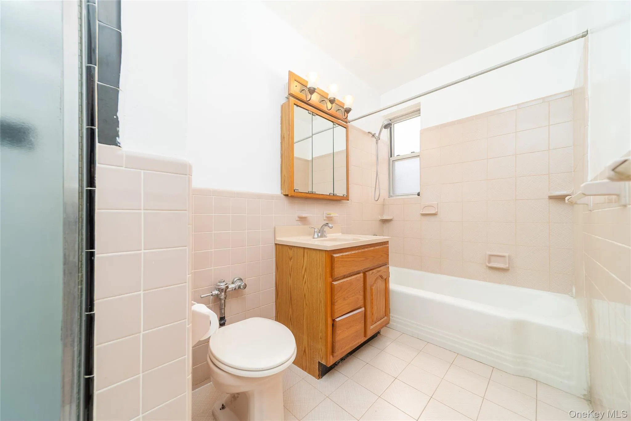 99-41 64th Avenue, New York, NY, 1 Bedroom Bedrooms, 5 Rooms Rooms,1 BathroomBathrooms,Residential,For Rent,64th,0,982023 99-41 64th Avenue, New York, NY, 1 Bedroom Bedrooms, 5 Rooms Rooms,1 BathroomBathrooms,Residential,For Rent,64th,0,982023