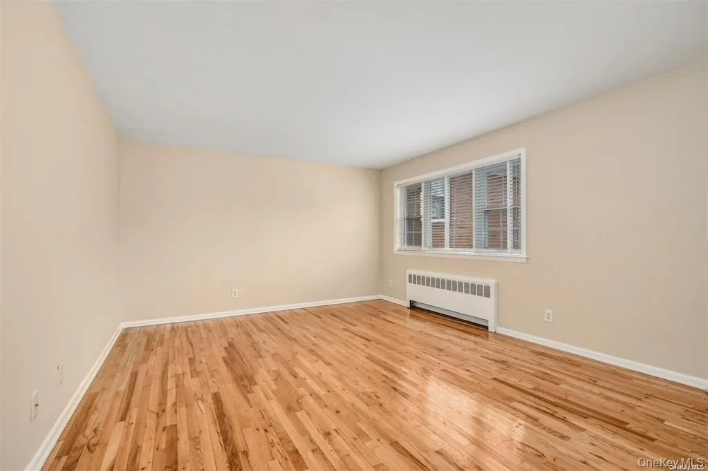 451 Main Street, Huntington, NY, 1 Bedroom Bedrooms, 3 Rooms Rooms,1 BathroomBathrooms,Residential Lease,For Rent,Main,0,982027 451 Main Street, Huntington, NY, 1 Bedroom Bedrooms, 3 Rooms Rooms,1 BathroomBathrooms,Residential Lease,For Rent,Main,0,982027