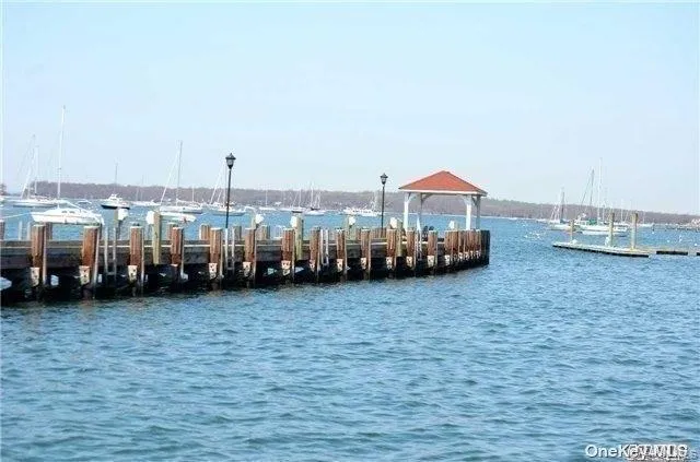 451 Main Street, Huntington, NY, 1 Bedroom Bedrooms, 3 Rooms Rooms,1 BathroomBathrooms,Residential Lease,For Rent,Main,0,982027 451 Main Street, Huntington, NY, 1 Bedroom Bedrooms, 3 Rooms Rooms,1 BathroomBathrooms,Residential Lease,For Rent,Main,0,982027