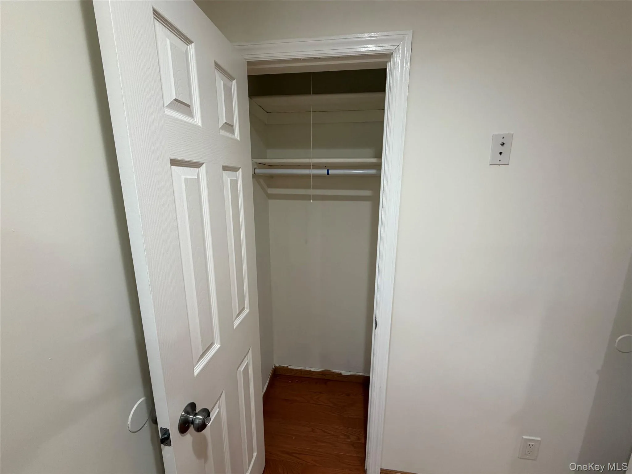 8311 169th Street, New York, NY, 3 Bedrooms Bedrooms, 6 Rooms Rooms,2 BathroomsBathrooms,Residential Lease,For Rent,169th,0,982039 8311 169th Street, New York, NY, 3 Bedrooms Bedrooms, 6 Rooms Rooms,2 BathroomsBathrooms,Residential Lease,For Rent,169th,0,982039