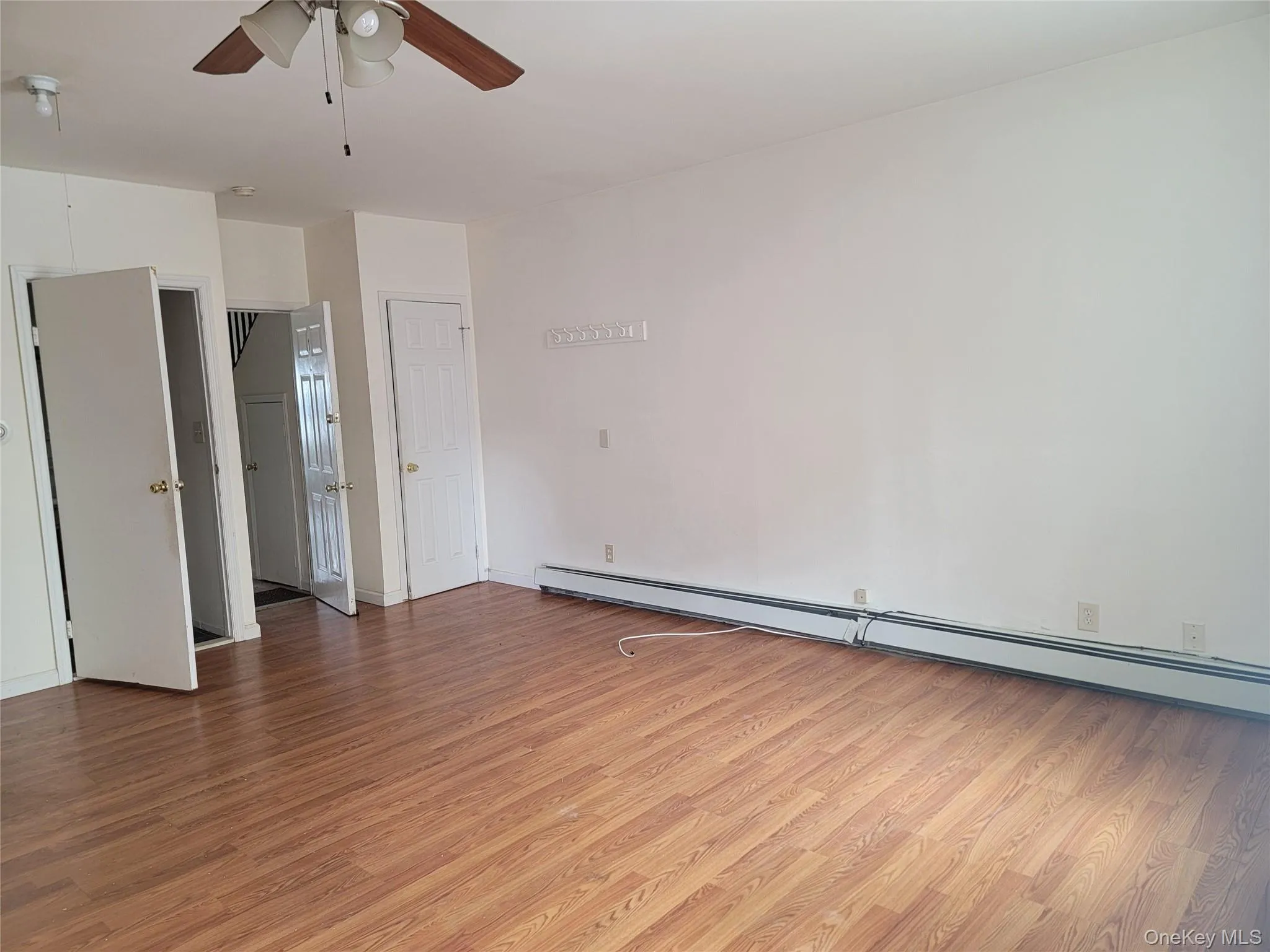 206 Beach 102nd Street, New York, NY, 3 Rooms Rooms,1 BathroomBathrooms,Residential Lease,For Rent,Beach 102nd,0,982070 206 Beach 102nd Street, New York, NY, 3 Rooms Rooms,1 BathroomBathrooms,Residential Lease,For Rent,Beach 102nd,0,982070