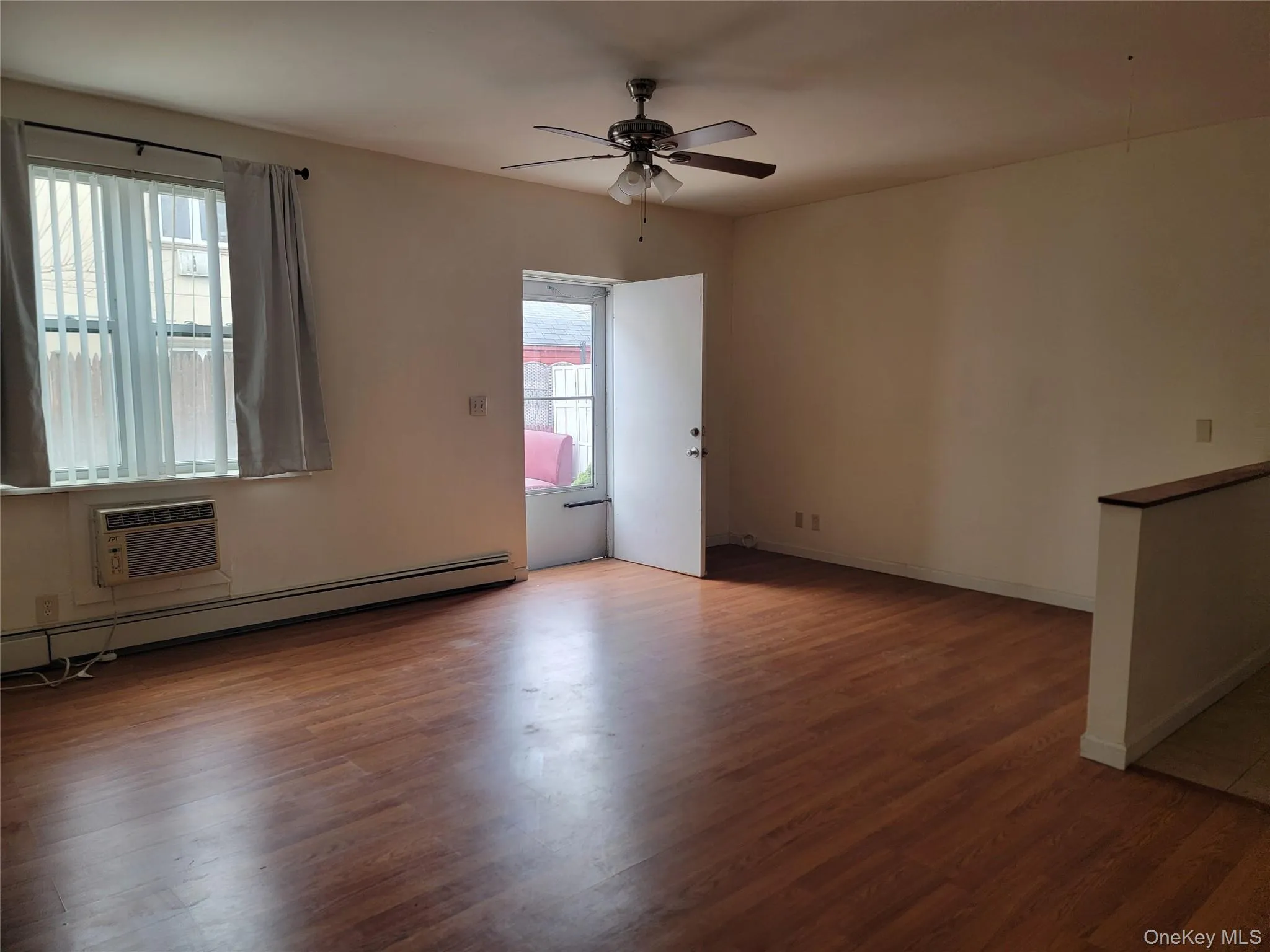 206 Beach 102nd Street, New York, NY, 3 Rooms Rooms,1 BathroomBathrooms,Residential Lease,For Rent,Beach 102nd,0,982070 206 Beach 102nd Street, New York, NY, 3 Rooms Rooms,1 BathroomBathrooms,Residential Lease,For Rent,Beach 102nd,0,982070