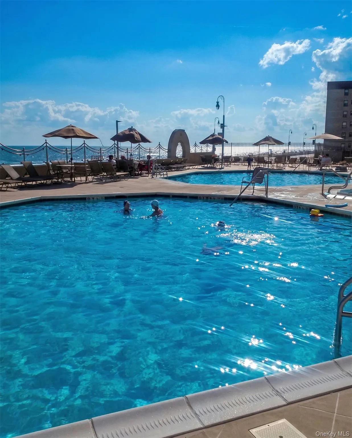 360 Shore Rd, Long Beach, NY, 1 Bedroom Bedrooms, 4 Rooms Rooms,1 BathroomBathrooms,Residential Lease,For Rent,Shore Rd,0,982075 360 Shore Rd, Long Beach, NY, 1 Bedroom Bedrooms, 4 Rooms Rooms,1 BathroomBathrooms,Residential Lease,For Rent,Shore Rd,0,982075