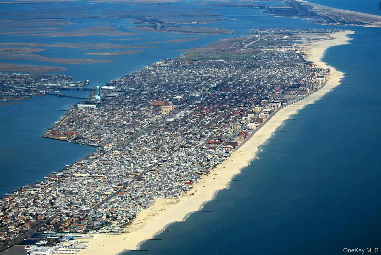 360 Shore Rd, Long Beach, NY, 1 Bedroom Bedrooms, 4 Rooms Rooms,1 BathroomBathrooms,Residential Lease,For Rent,Shore Rd,0,982075 360 Shore Rd, Long Beach, NY, 1 Bedroom Bedrooms, 4 Rooms Rooms,1 BathroomBathrooms,Residential Lease,For Rent,Shore Rd,0,982075