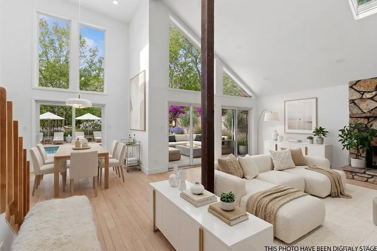 44 Diane Drive, East Hampton, New York 11937