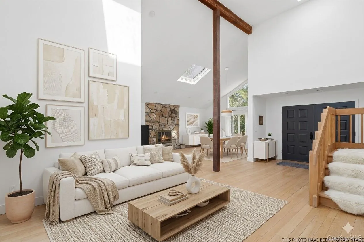 44 Diane Drive, East Hampton, New York 11937