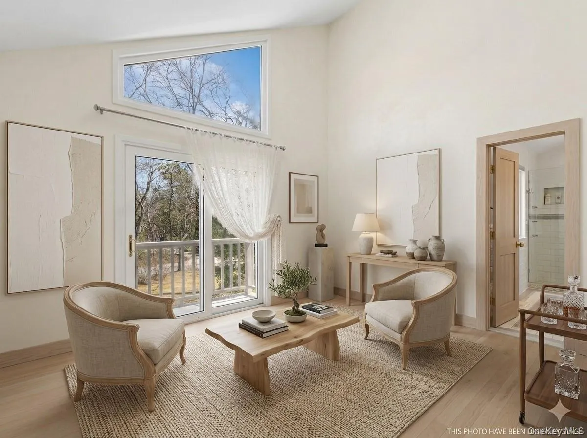 44 Diane Drive, East Hampton, New York 11937