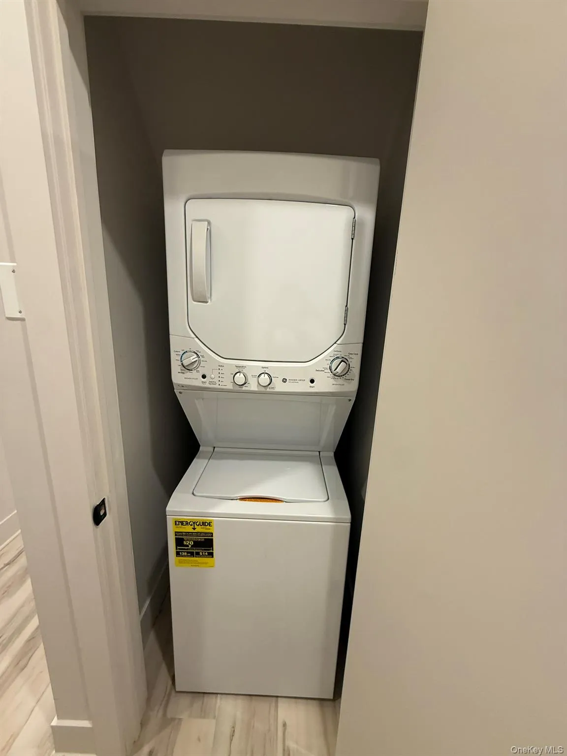 35-25 190th Street, New York, NY, 1 Bedroom Bedrooms, 4 Rooms Rooms,1 BathroomBathrooms,Residential Lease,For Rent,190th,0,982078 35-25 190th Street, New York, NY, 1 Bedroom Bedrooms, 4 Rooms Rooms,1 BathroomBathrooms,Residential Lease,For Rent,190th,0,982078