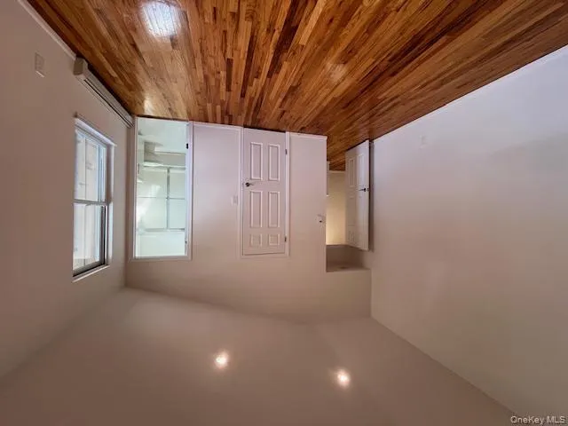 25 Norwood Road, North Hempstead, NY, 2 Bedrooms Bedrooms, 5 Rooms Rooms,2 BathroomsBathrooms,Residential Lease,For Rent,Norwood,0,982080 25 Norwood Road, North Hempstead, NY, 2 Bedrooms Bedrooms, 5 Rooms Rooms,2 BathroomsBathrooms,Residential Lease,For Rent,Norwood,0,982080