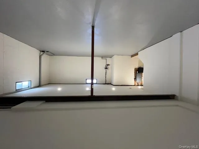 25 Norwood Road, North Hempstead, NY, 2 Bedrooms Bedrooms, 5 Rooms Rooms,2 BathroomsBathrooms,Residential Lease,For Rent,Norwood,0,982080 25 Norwood Road, North Hempstead, NY, 2 Bedrooms Bedrooms, 5 Rooms Rooms,2 BathroomsBathrooms,Residential Lease,For Rent,Norwood,0,982080