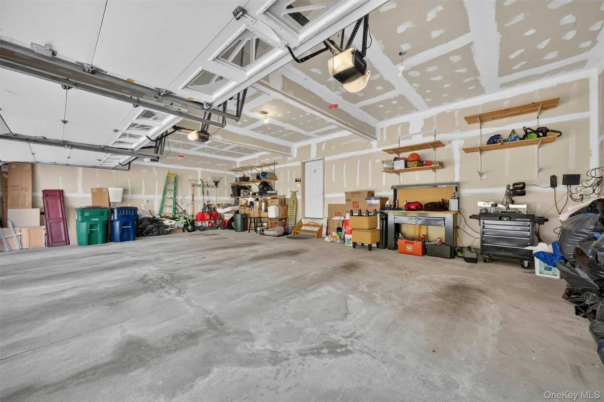 41 Lindy Drive, Carmel, NY, 5 Bedrooms Bedrooms, 9 Rooms Rooms,3 BathroomsBathrooms,Residential,For Rent,Lindy,0,982085 41 Lindy Drive, Carmel, NY, 5 Bedrooms Bedrooms, 9 Rooms Rooms,3 BathroomsBathrooms,Residential,For Rent,Lindy,0,982085