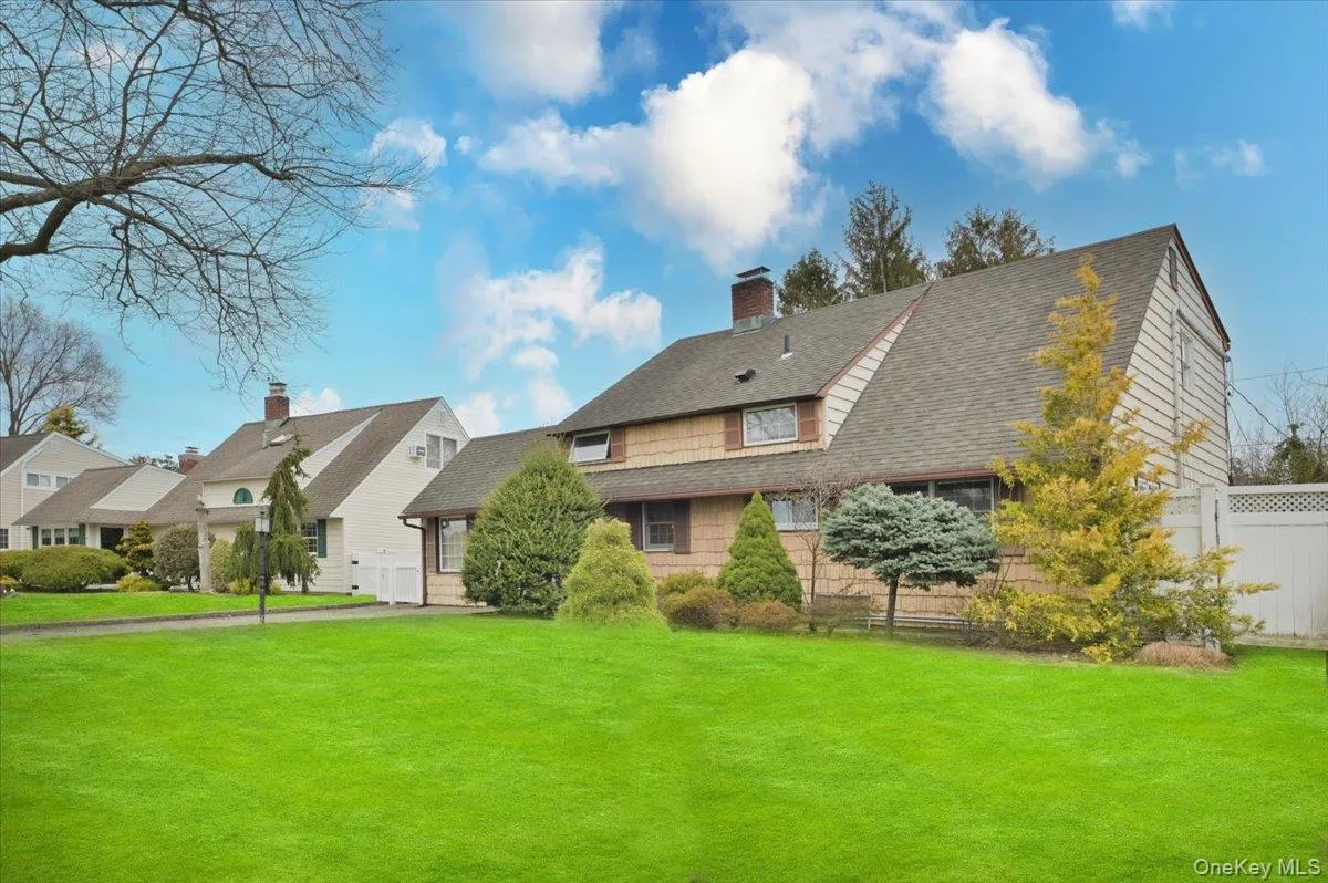 43 Flagstone Lane, Hempstead, NY, 5 Bedrooms Bedrooms, 7 Rooms Rooms,1 BathroomBathrooms,Residential Lease,For Rent,Flagstone,0,982092 43 Flagstone Lane, Hempstead, NY, 5 Bedrooms Bedrooms, 7 Rooms Rooms,1 BathroomBathrooms,Residential Lease,For Rent,Flagstone,0,982092