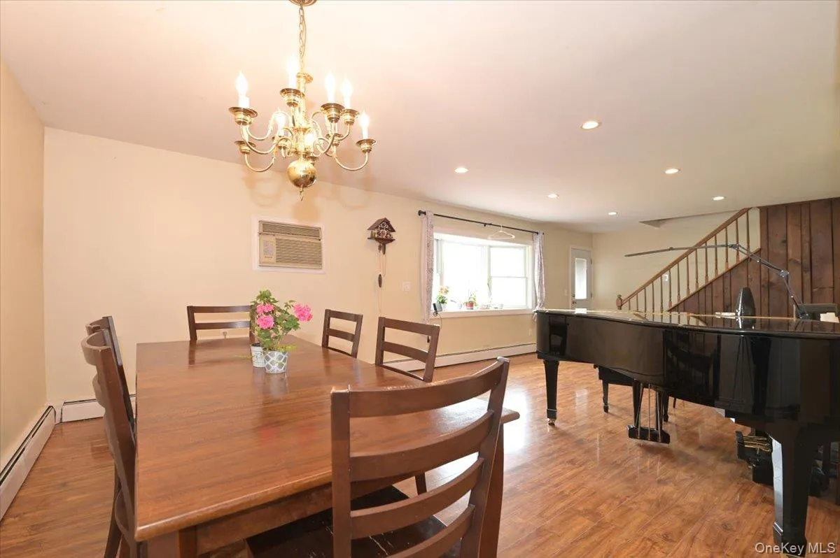 43 Flagstone Lane, Hempstead, NY, 5 Bedrooms Bedrooms, 7 Rooms Rooms,1 BathroomBathrooms,Residential Lease,For Rent,Flagstone,0,982092 43 Flagstone Lane, Hempstead, NY, 5 Bedrooms Bedrooms, 7 Rooms Rooms,1 BathroomBathrooms,Residential Lease,For Rent,Flagstone,0,982092