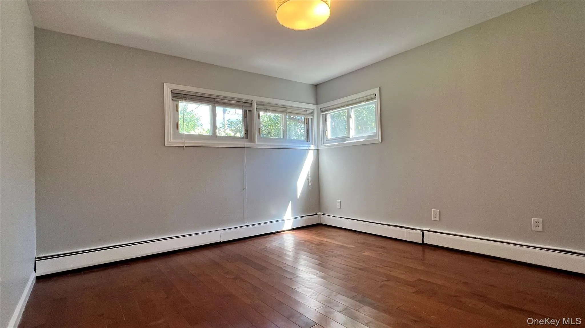 43 Flagstone Lane, Hempstead, NY, 4 Bedrooms Bedrooms, 7 Rooms Rooms,1 BathroomBathrooms,Residential Lease,For Rent,Flagstone,0,982092 43 Flagstone Lane, Hempstead, NY, 4 Bedrooms Bedrooms, 7 Rooms Rooms,1 BathroomBathrooms,Residential Lease,For Rent,Flagstone,0,982092