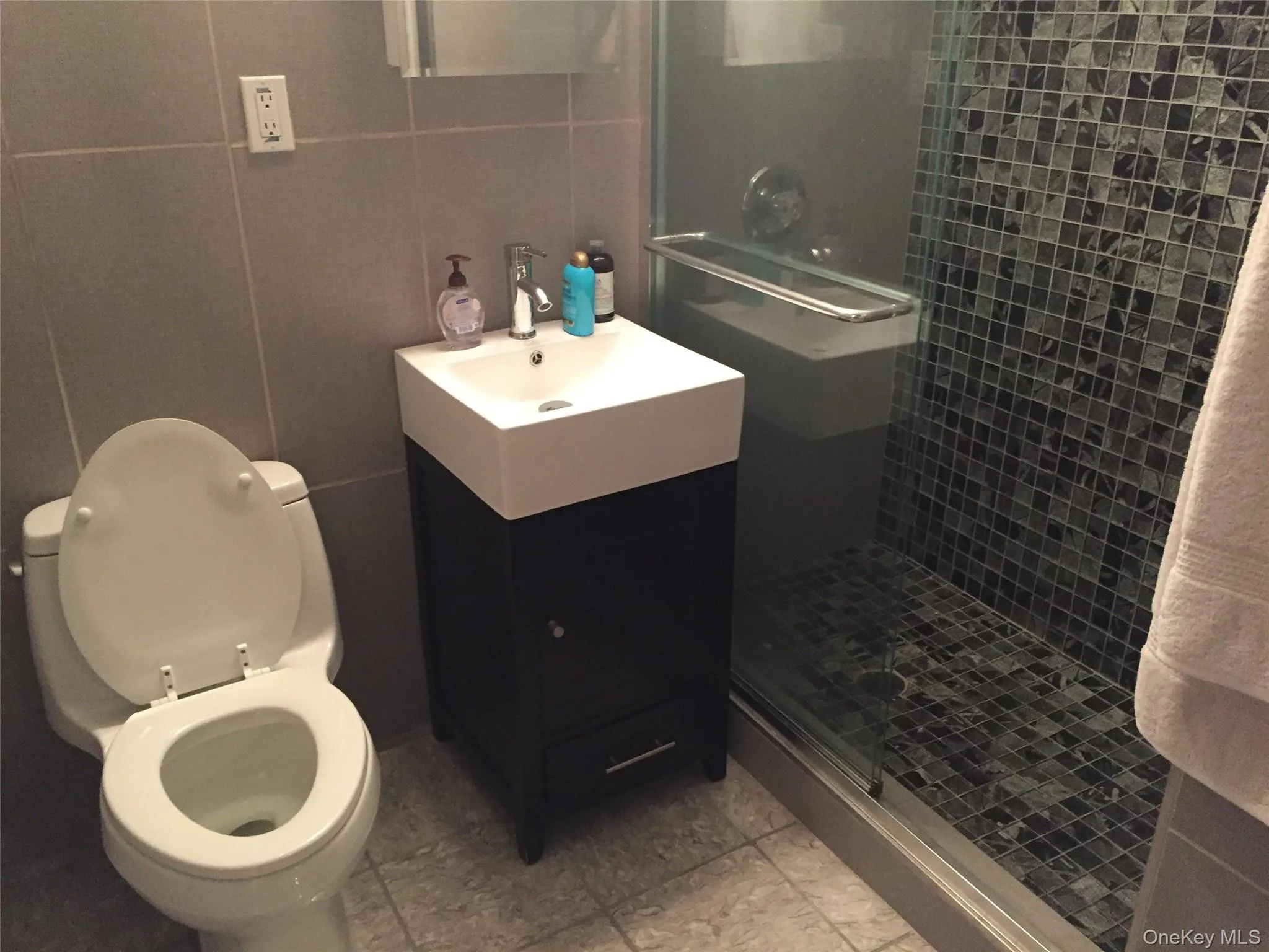 6395 Austin Street, New York, NY, 3 Rooms Rooms,1 BathroomBathrooms,Residential Lease,For Rent,Austin,0,982094 6395 Austin Street, New York, NY, 3 Rooms Rooms,1 BathroomBathrooms,Residential Lease,For Rent,Austin,0,982094