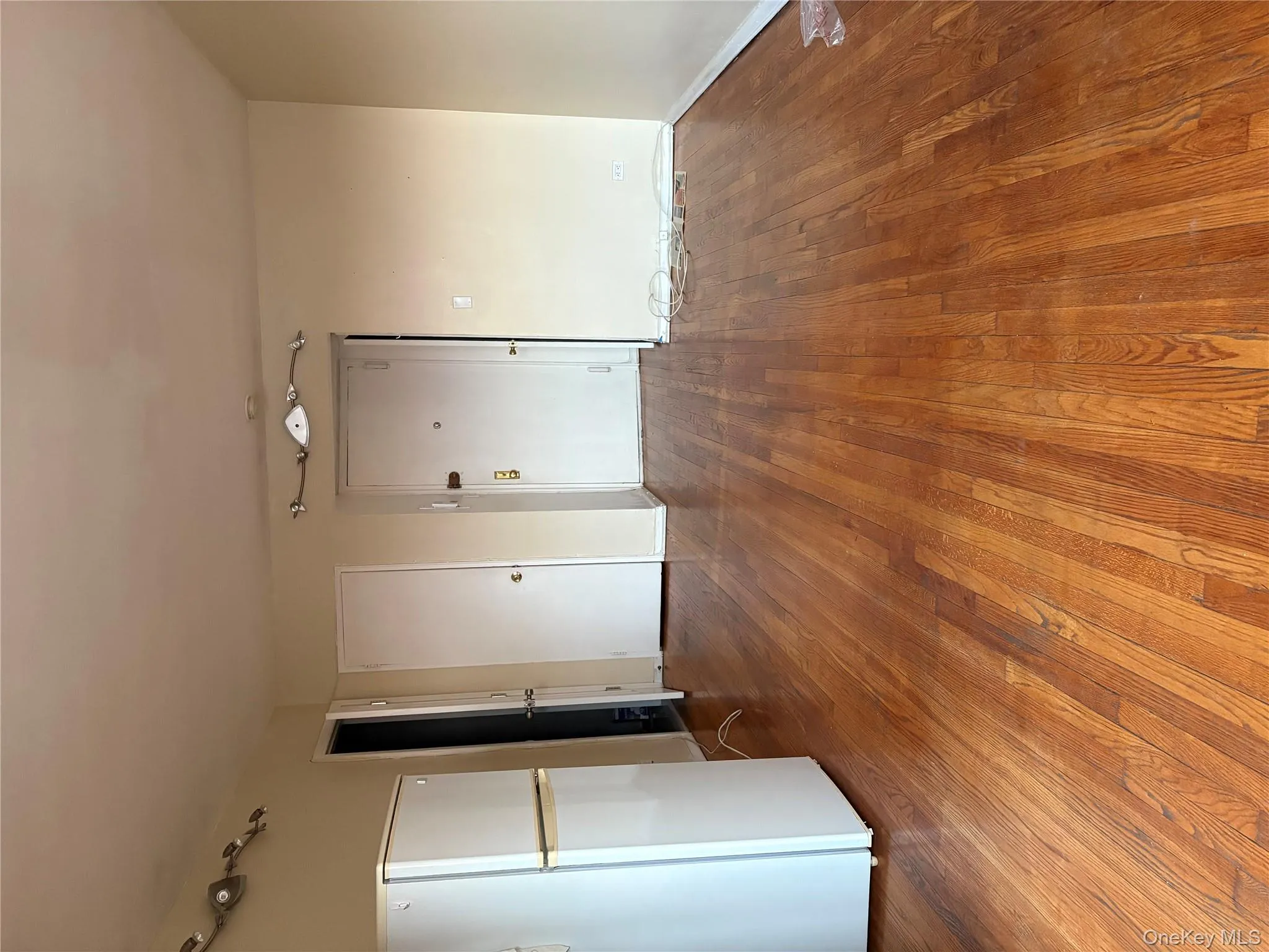 6395 Austin Street, New York, NY, 3 Rooms Rooms,1 BathroomBathrooms,Residential Lease,For Rent,Austin,0,982094 6395 Austin Street, New York, NY, 3 Rooms Rooms,1 BathroomBathrooms,Residential Lease,For Rent,Austin,0,982094