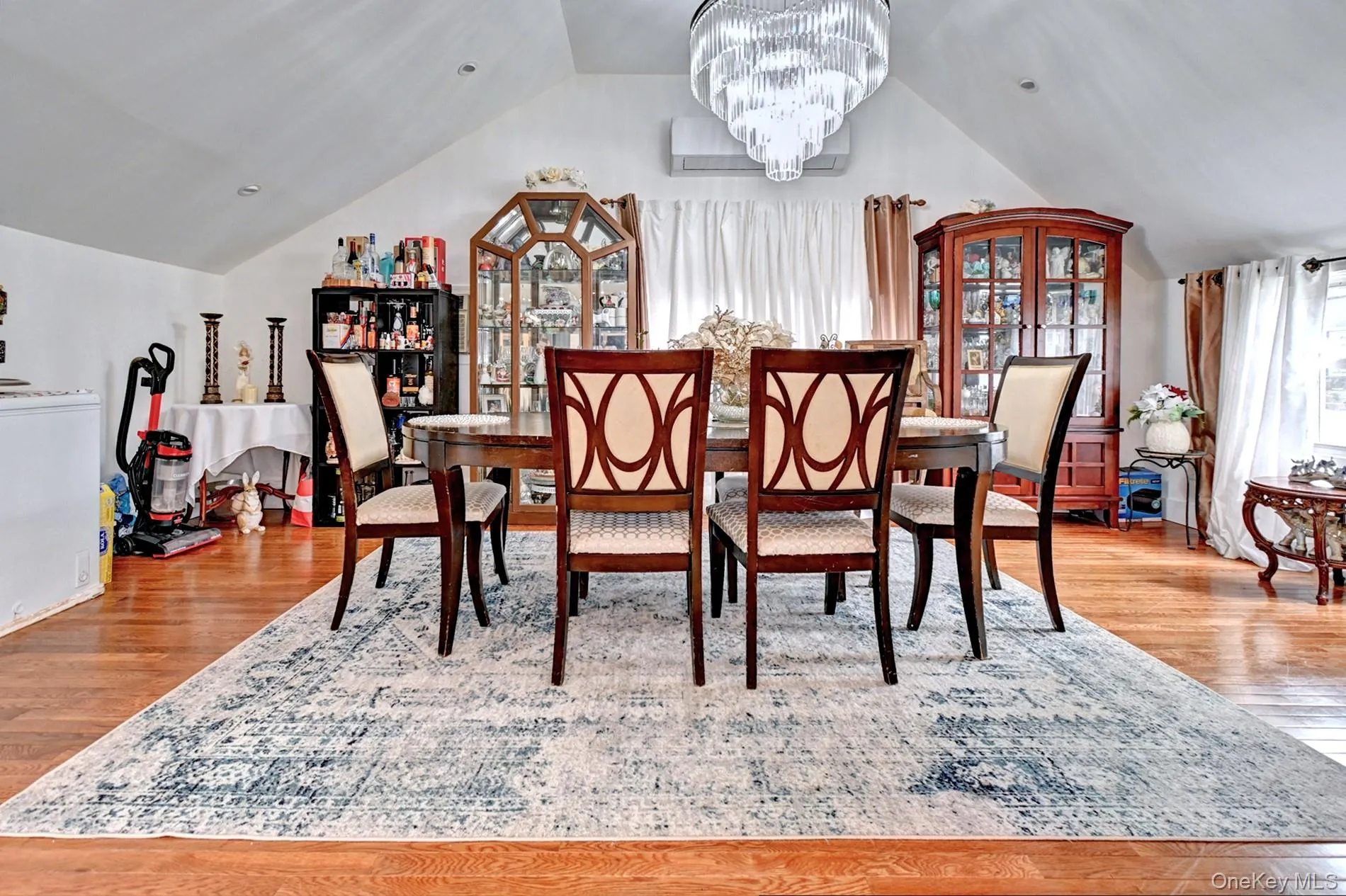 12 Bruce Lane, Smithtown, NY, 4 Bedrooms Bedrooms, 8 Rooms Rooms,2 BathroomsBathrooms,Residential,For Rent,Bruce,0,982095 12 Bruce Lane, Smithtown, NY, 4 Bedrooms Bedrooms, 8 Rooms Rooms,2 BathroomsBathrooms,Residential,For Rent,Bruce,0,982095